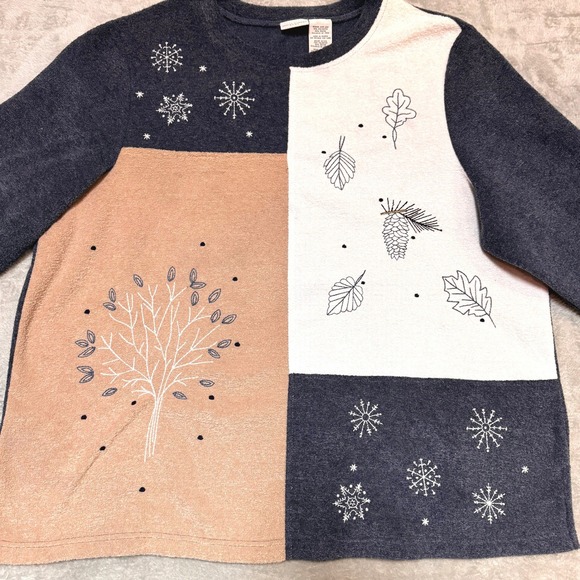 White Stag Plus 22W/24W Patchwork Winter Top Snowflakes Embroidered Pullover - Picture 4 of 9